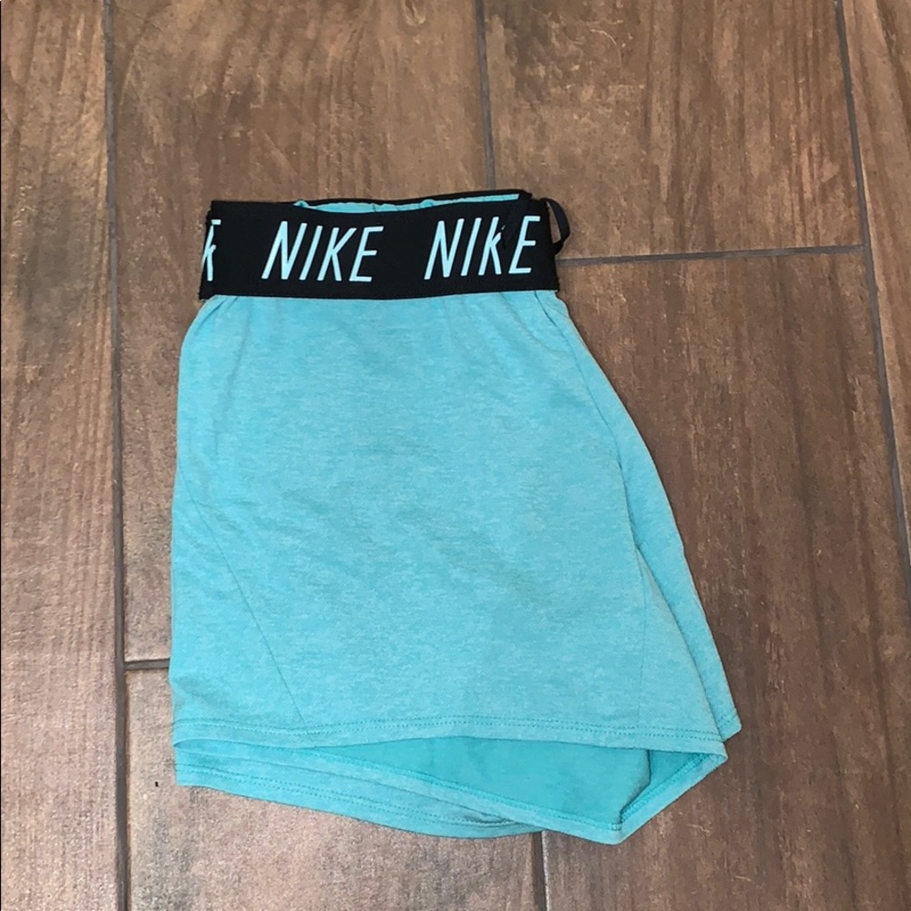 Dri-Fit Nike Shorts (S)
